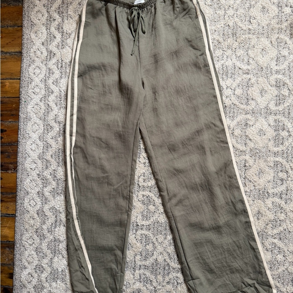 SOLD - Picture 2 of 4